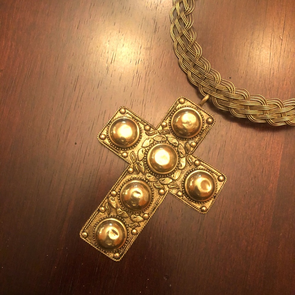 VINTAGE UNIQUE BRASS CROSS NECKLACE/ NECK CUFF